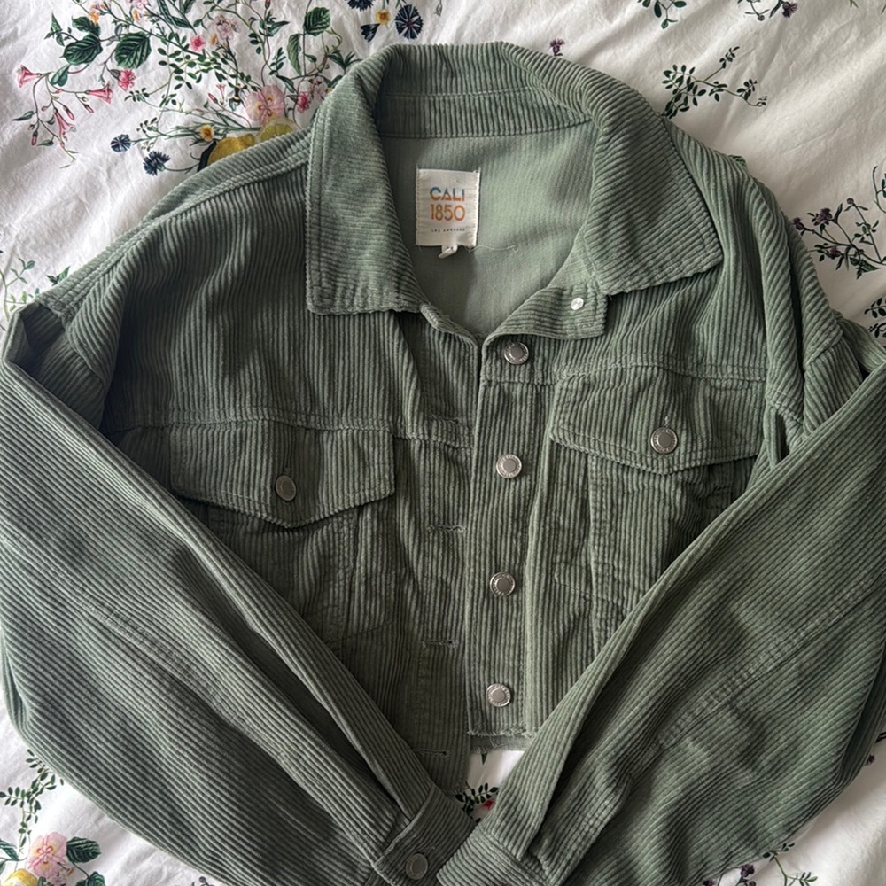 Cali 1850 Los Angeles size M Green Cropped Corduroy Jacket
